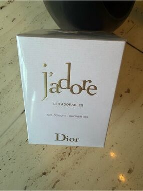 Dior J'adore Les Adorables Shower Gel — White & Gold Box Sealed